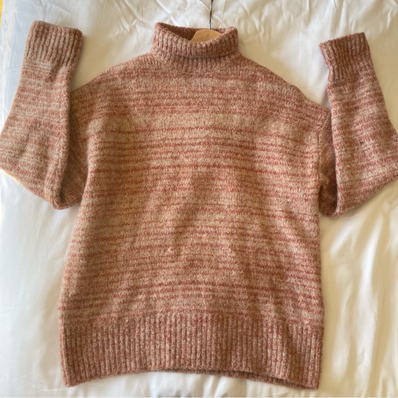 Zara Turtleneck Sweater - Picture 4 of 6
